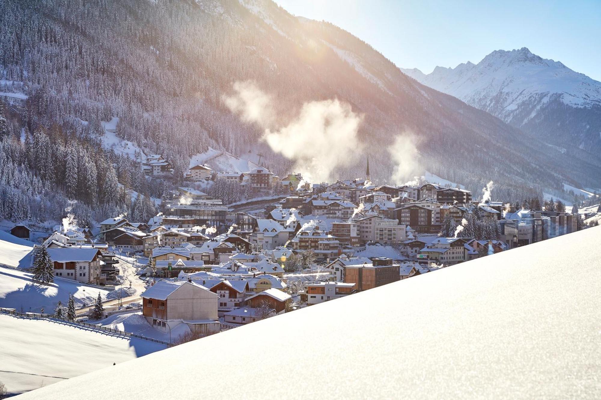 Petit Madlein Bed & Breakfast Ischgl Exterior foto