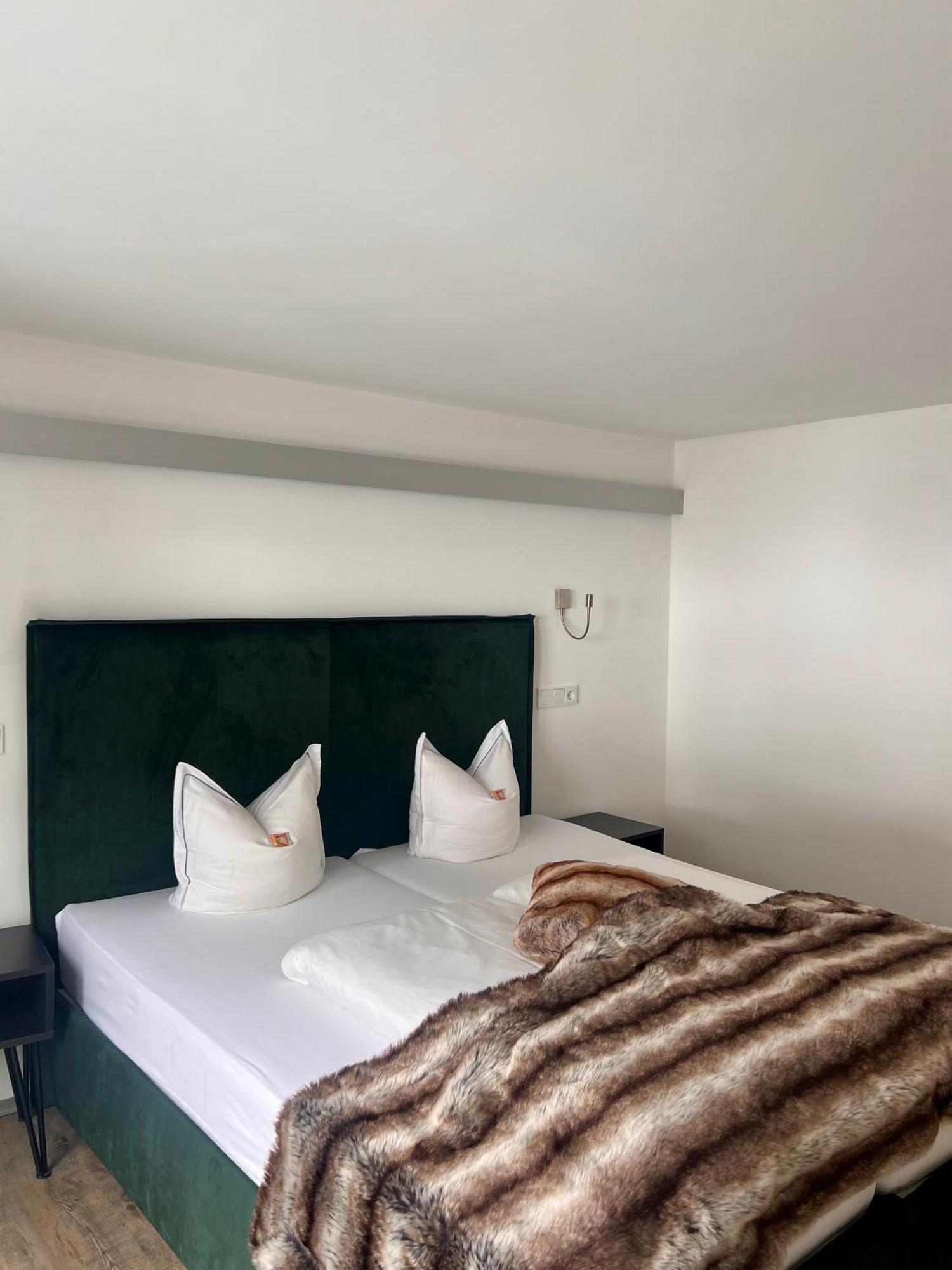 Petit Madlein Bed & Breakfast Ischgl Exterior foto