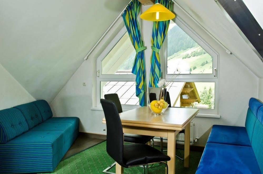 Petit Madlein Bed & Breakfast Ischgl Exterior foto